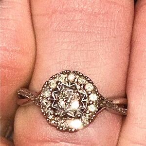 Elegant Rose Gold Floral Ring